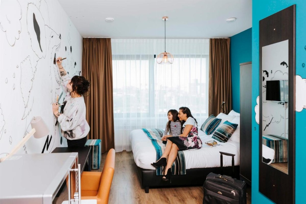 The Hague Teleport Hotel